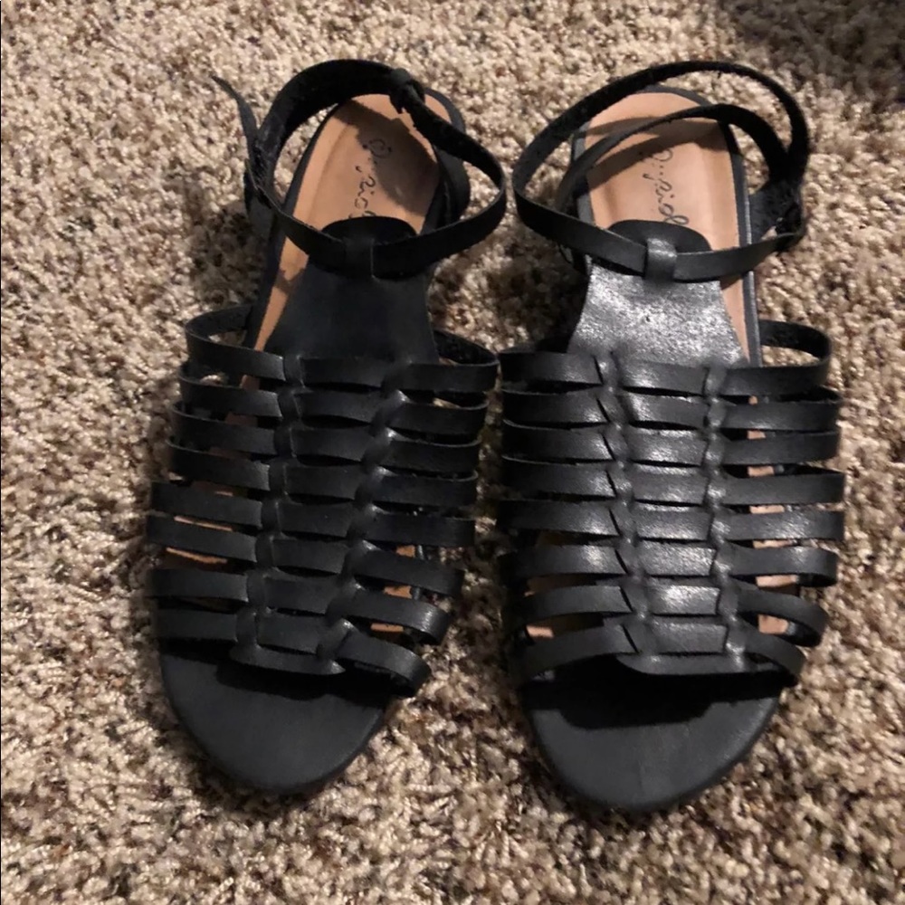 Sandals - Picture 2 of 3